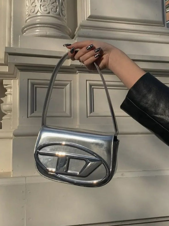 حقيبة Diesel سلفر (طبق الأصل)