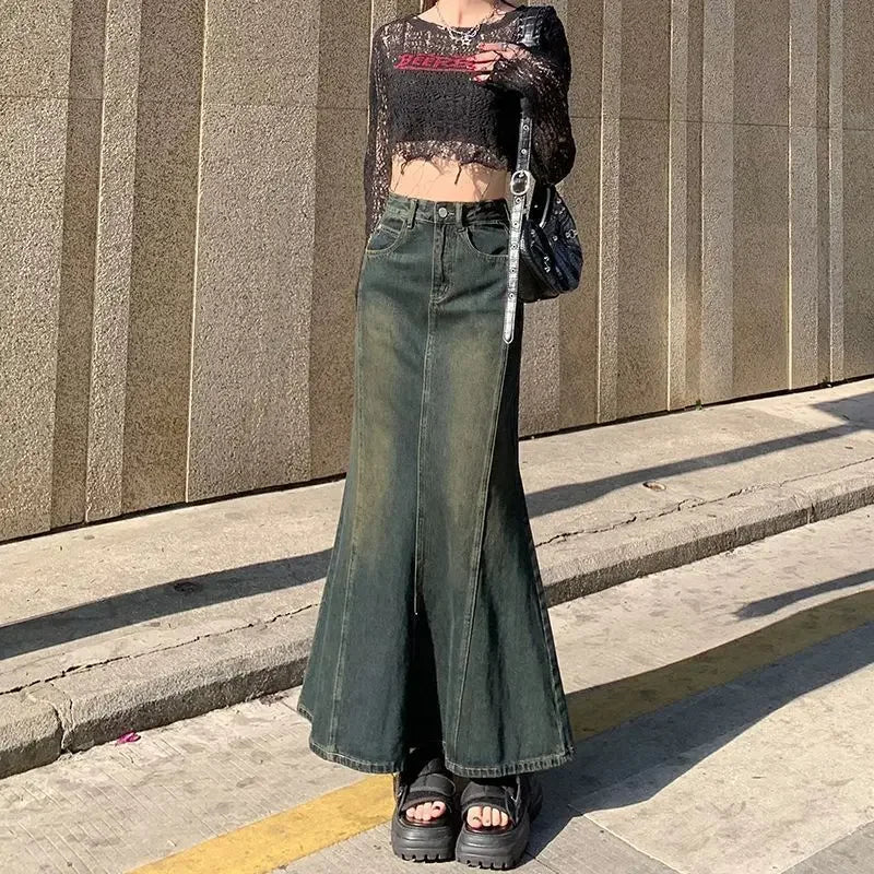 تنورة جينز طويلة