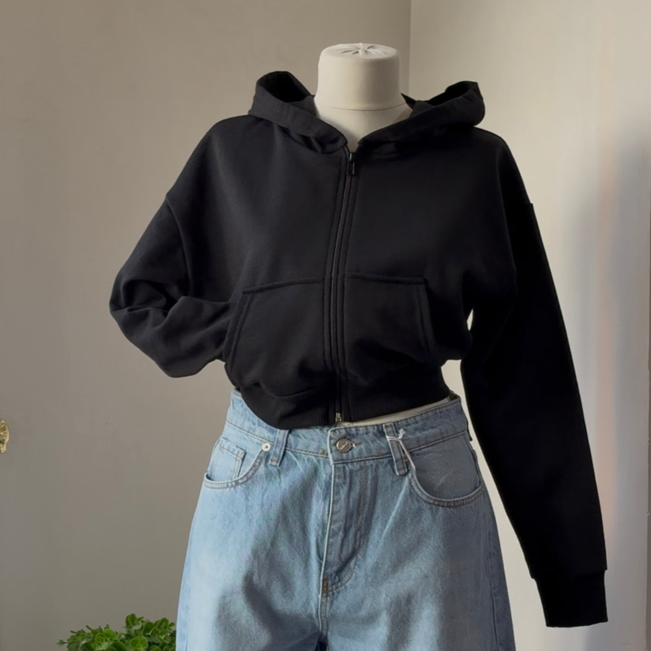 هودي أسود قصير Kyren Store