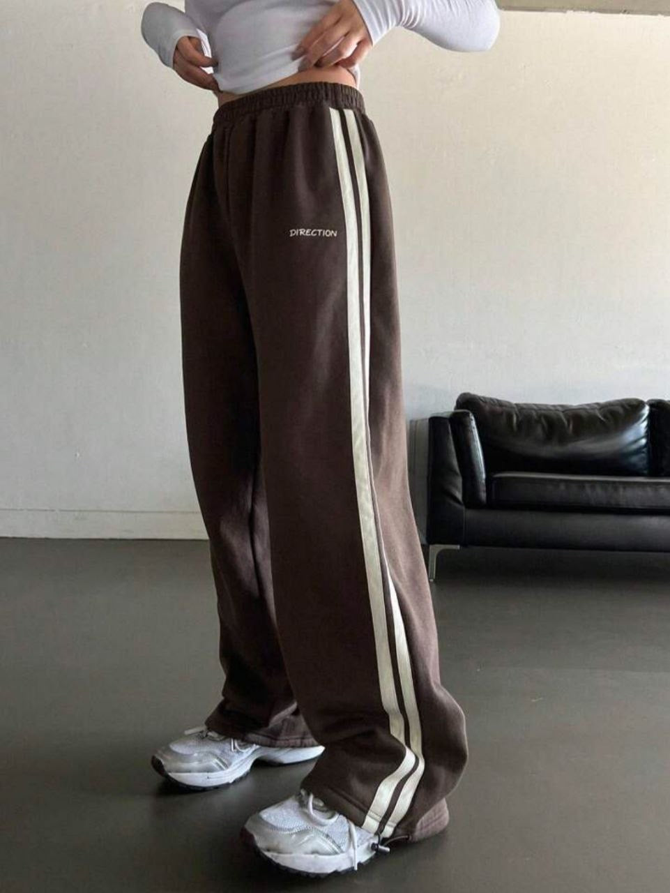 بجامة رياضية لون بُني Kyren Store