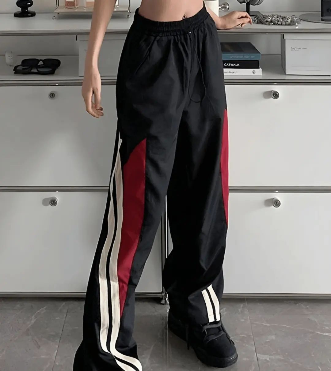 بجامة رياضية اسود وأحمر Kyren Store