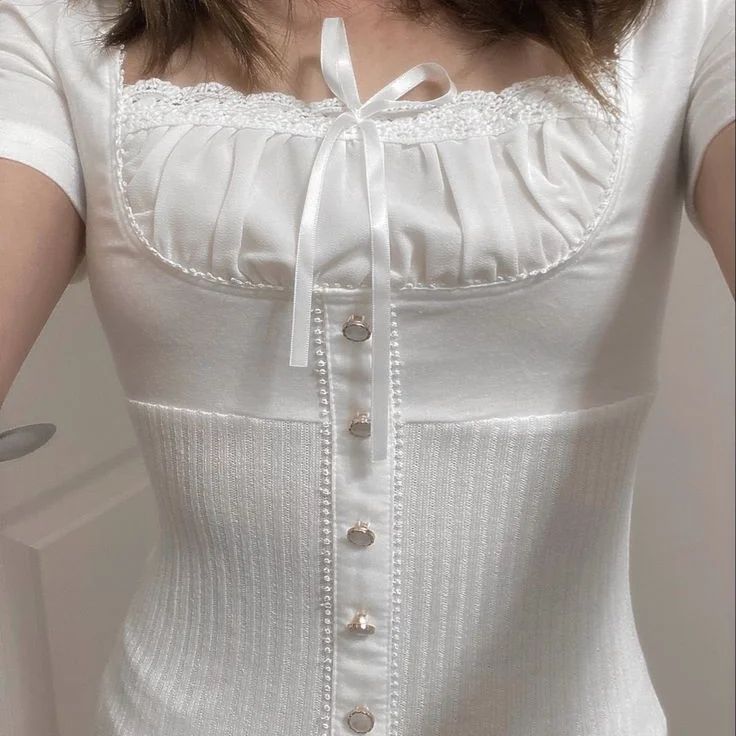توب دانتيل ابيض نص ردن - Kyren Store top